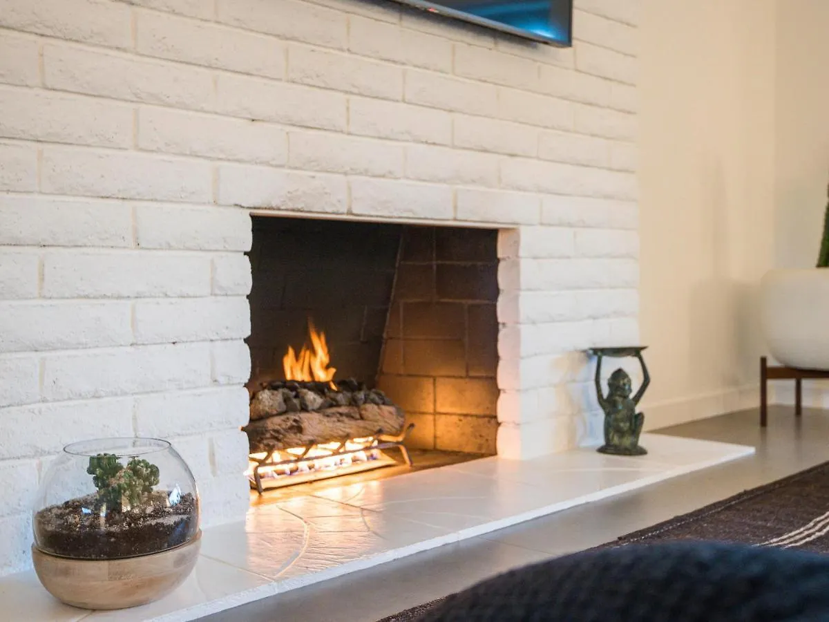 Modern Marion At Twin Palms By Acme House Company Villa Palm Springs Feriehus