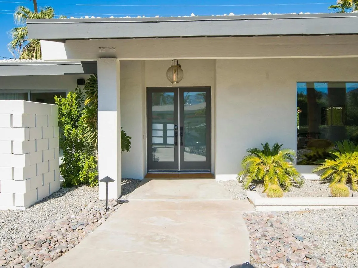 Modern Marion At Twin Palms By Acme House Company Villa Palm Springs